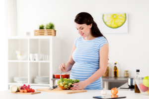 Chế độ dinh dưỡng cho phụ nữ mang thai lần đầu