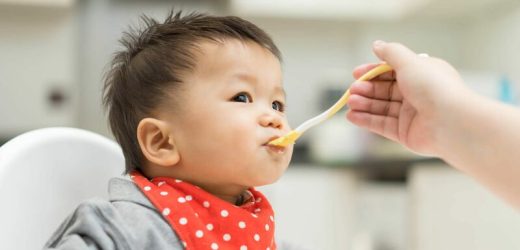 Chế độ ăn bé 1 tuổi giúp khỏe mạnh, thông minh